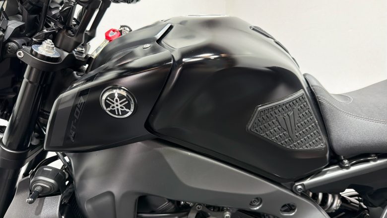 Yamaha Mt-09 (14MY)
